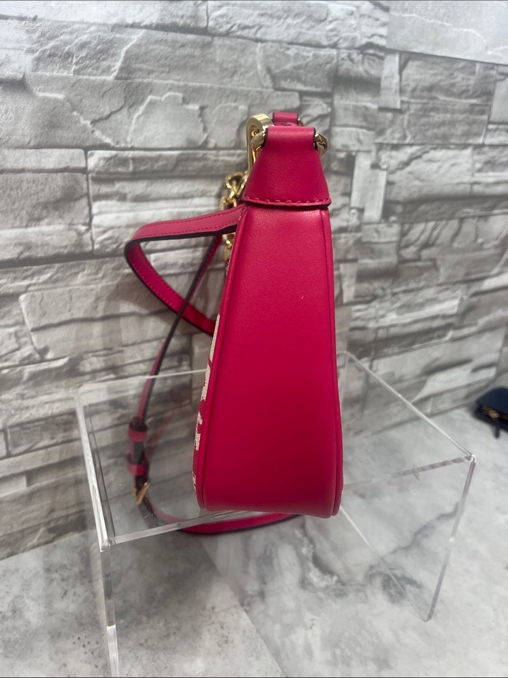 Michael Kors Pink and Cream Heart Leopard Print Crossbody & Matching Card Case - Picture 8 of 9